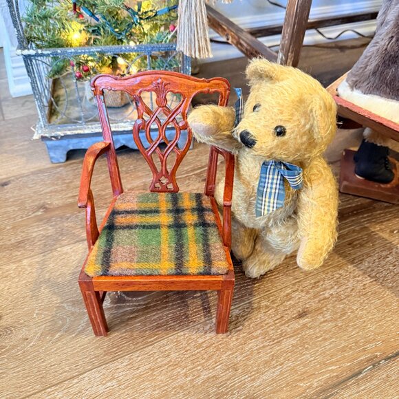 Vintage Mohair Teddy Bear with Wood Chair - Picture 8 of 16